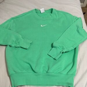 Nike Women’s Oversized Crewneck Sweatshirt